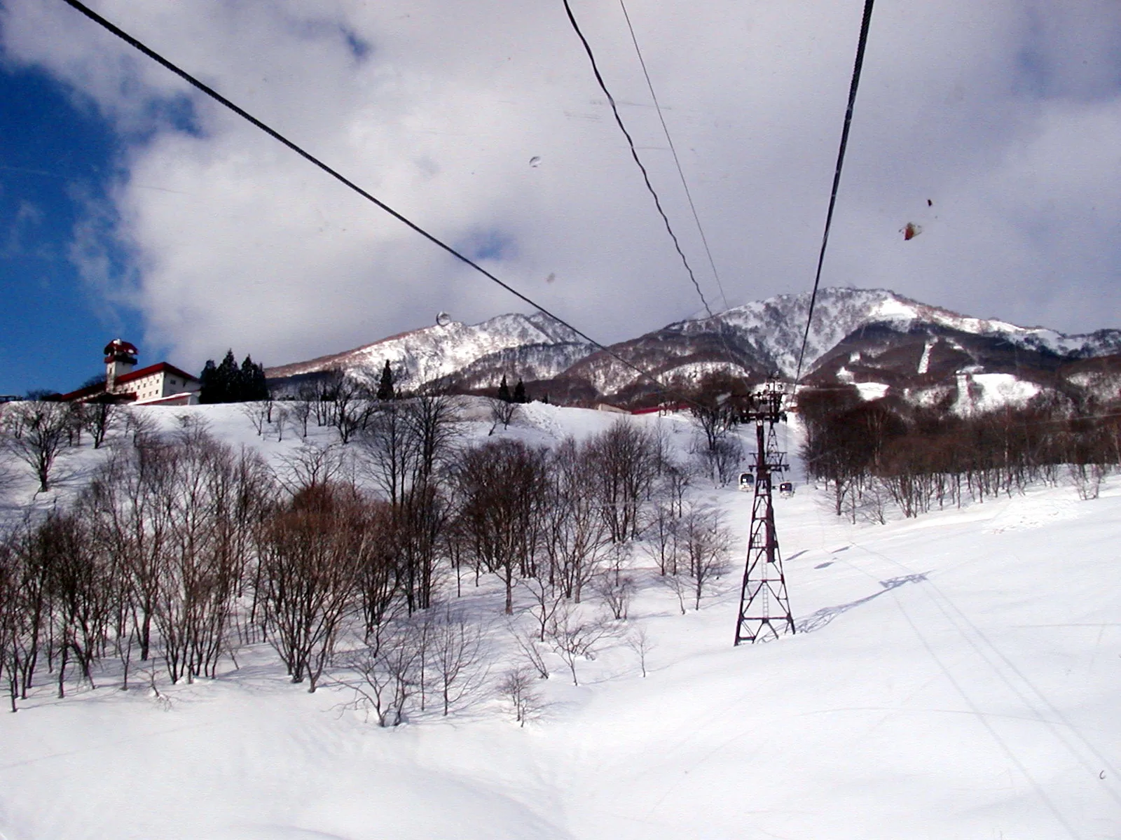 Myoko Akakura ski area - panoramio