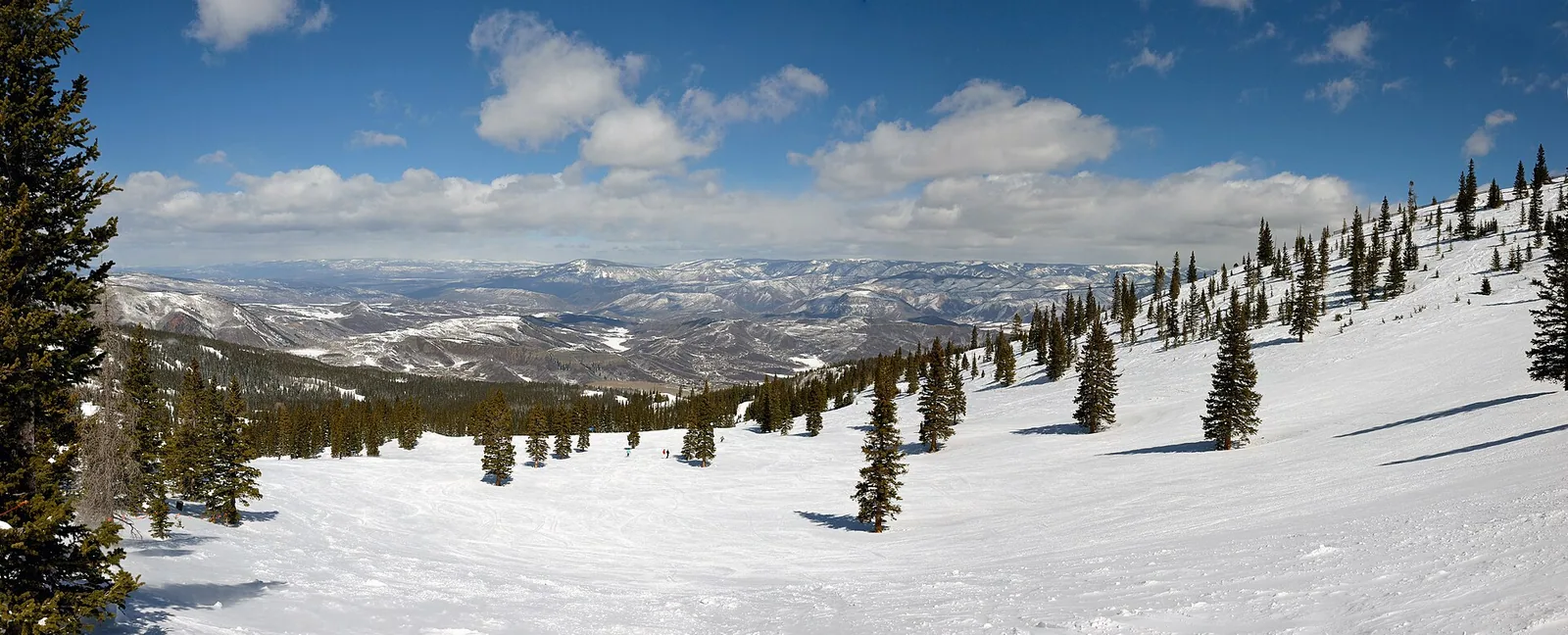 Aspen Snowmass panorama on Pitkin county from Elk camp