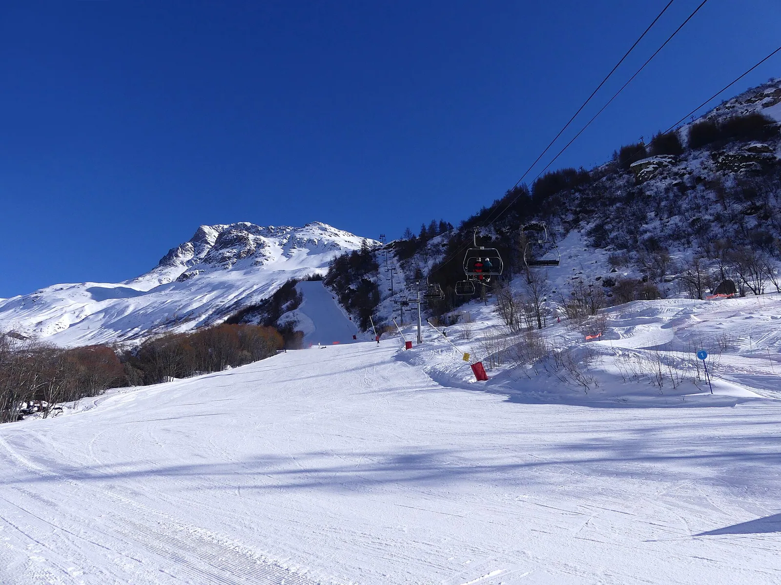 Télésiège du Vallonnet et piste de ski à Bonneval-sur-Arc (février 2025)