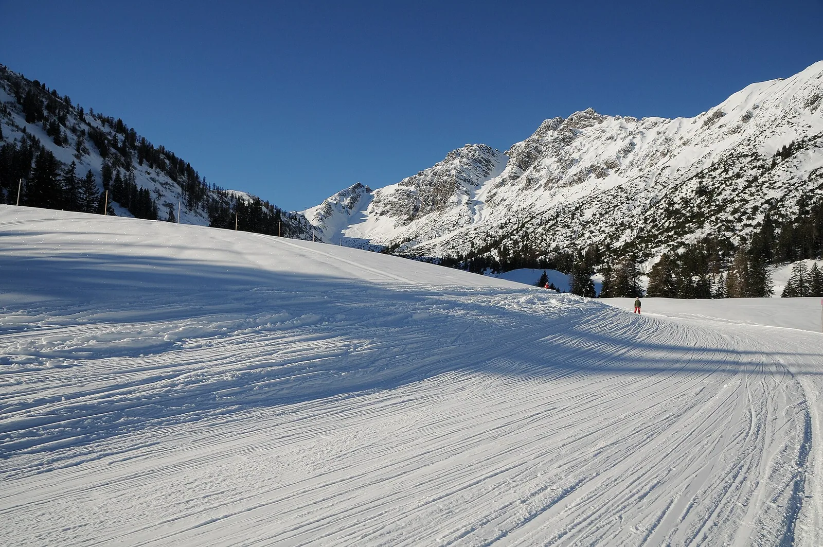 Tuklar 2318m Lorenzital
