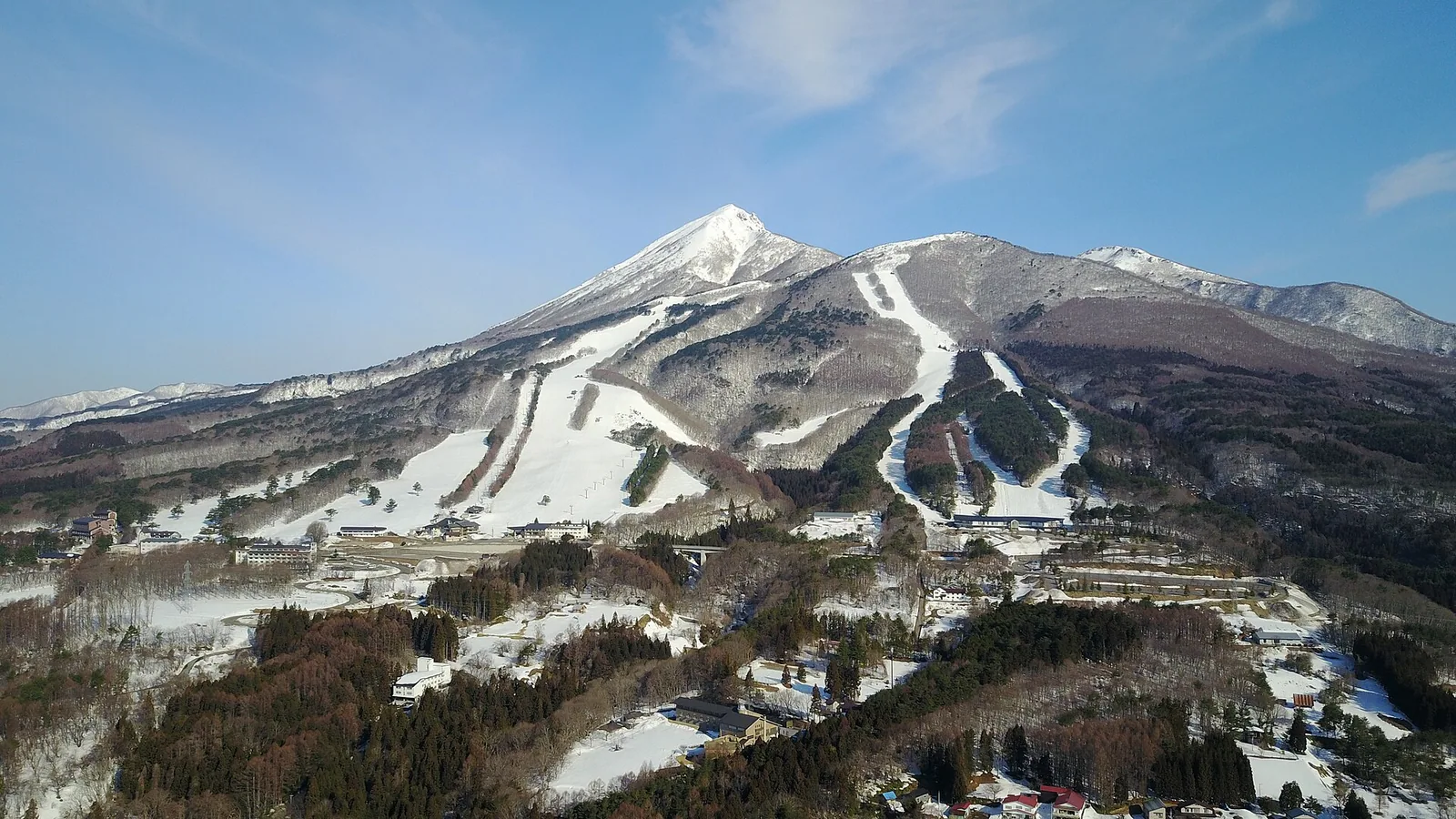 猪苗代スキー場全景