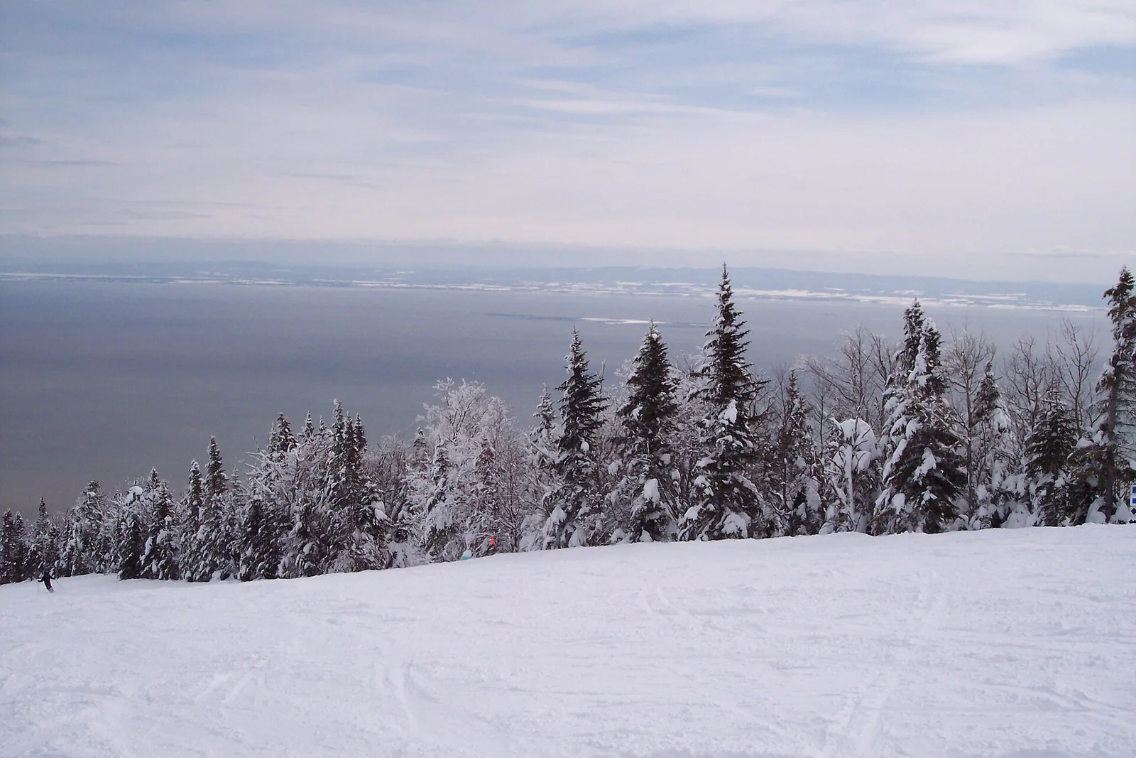 Le Massif Petite-Rivière-Saint-François - panoramio - 4net (1)