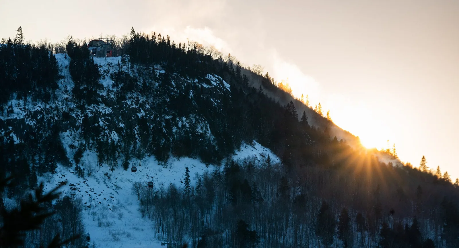 Lutsen Mountains Ski Hill, Minnesota in Winter (46676752794)