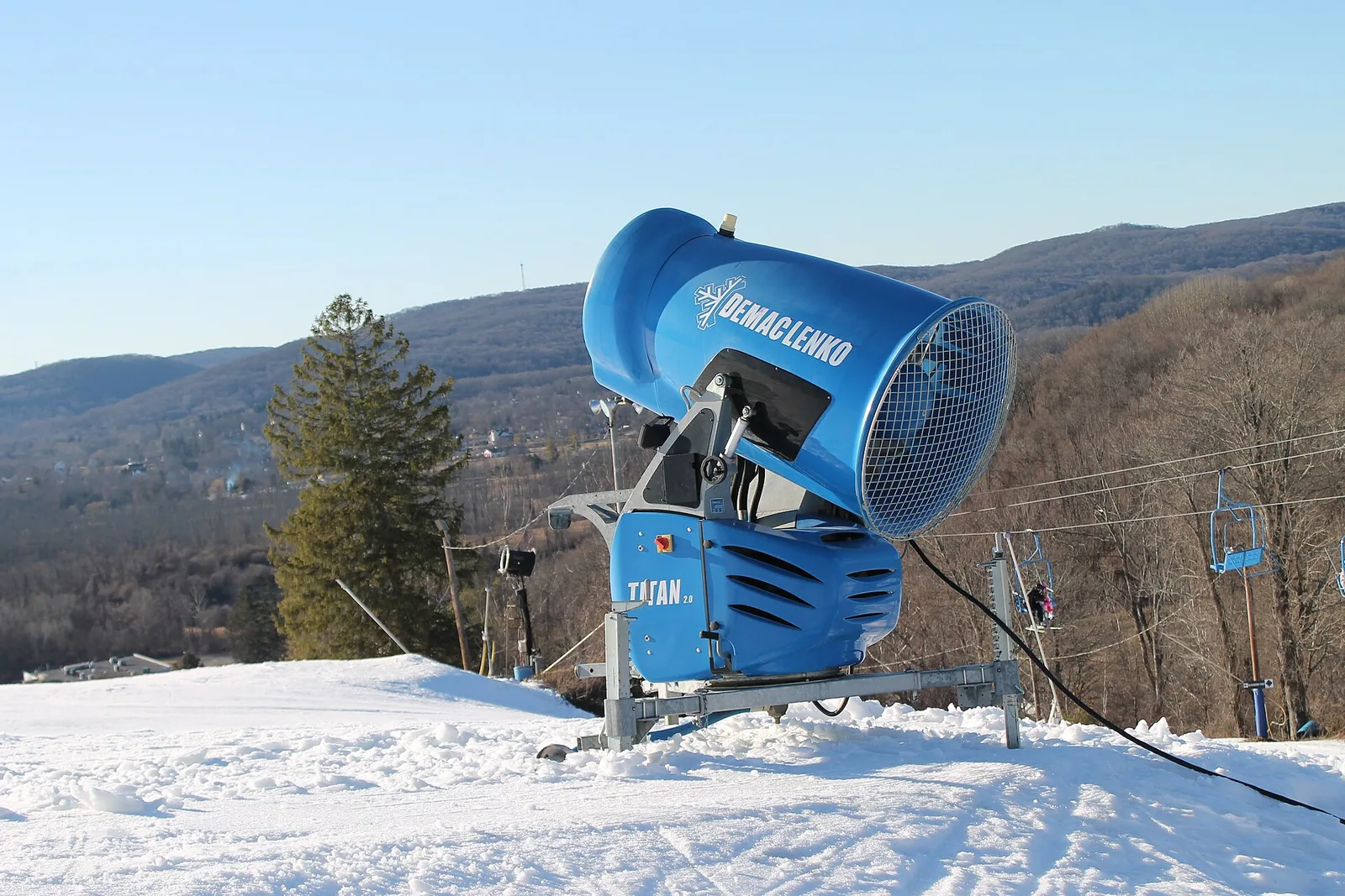 Thunder Ridge Ski Area – DemacLenko Snow Fan 01
