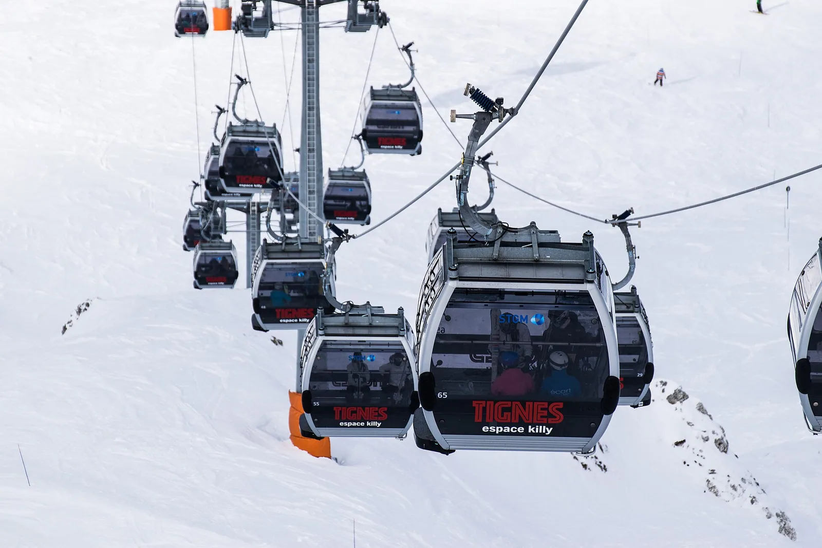 2017-01 Gondola lift Tignes 02